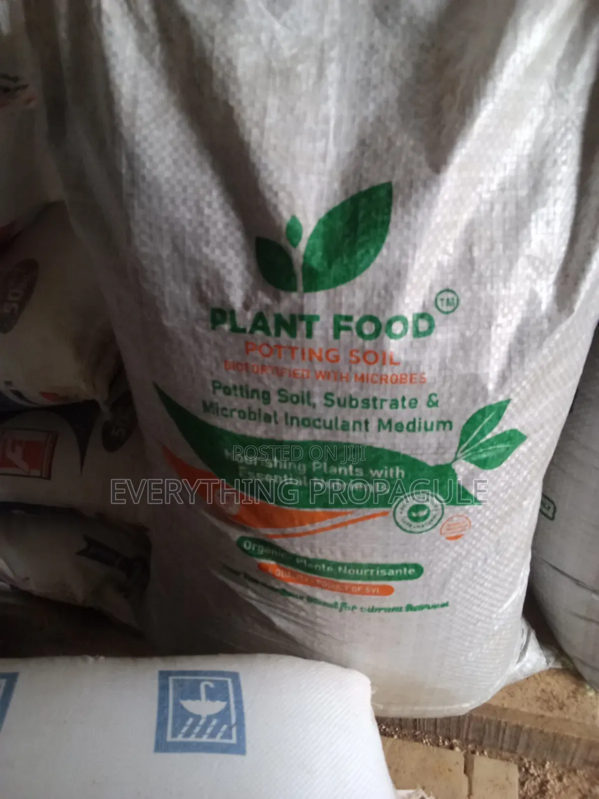 Plant Food Potting Mix 70L