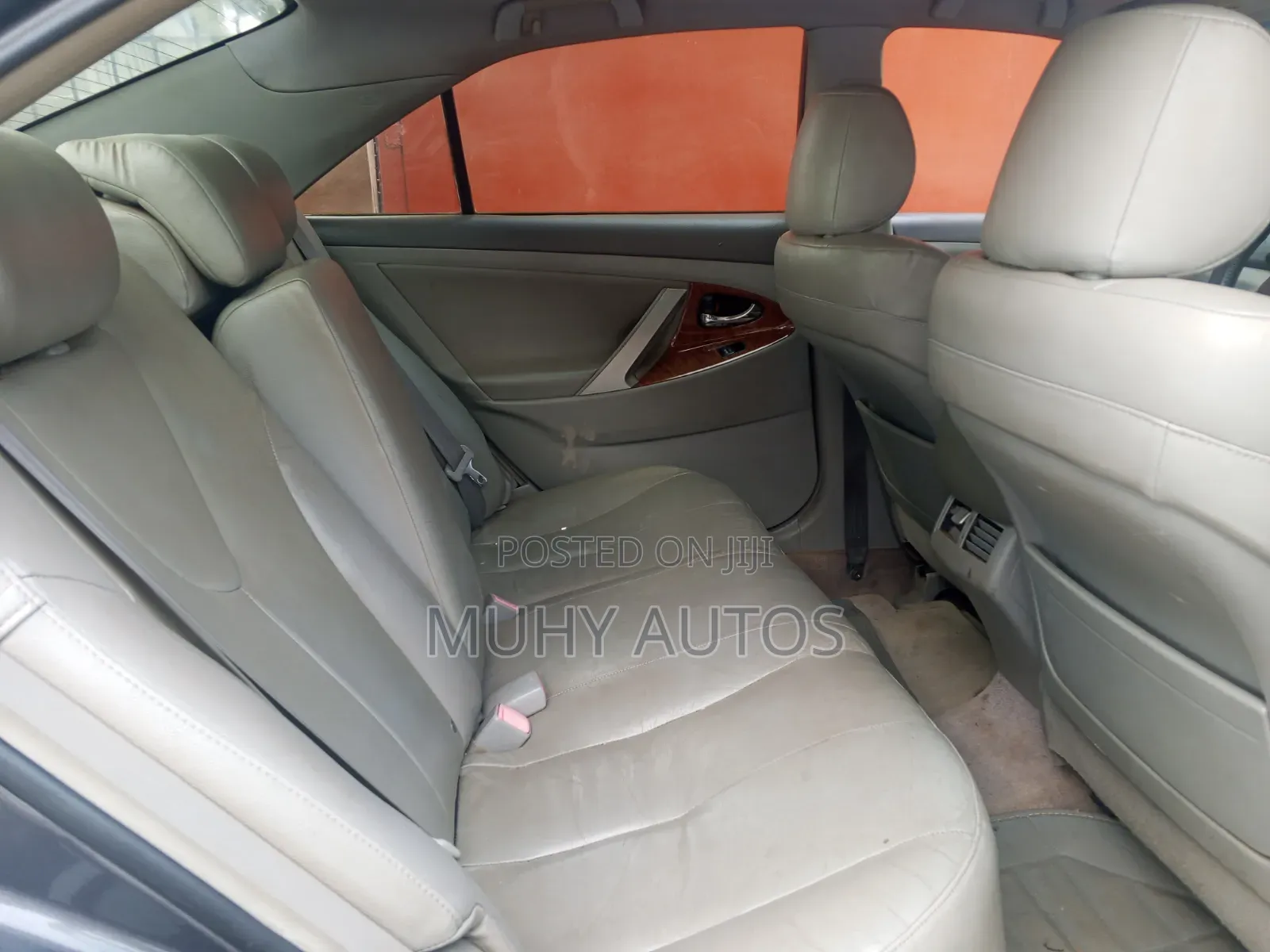 Toyota Camry XLE V6 4dr Sedan (3.5L 6cyl 6AM) 2010 Gray