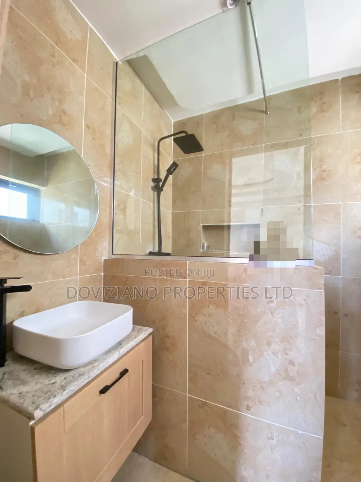 5bdrm Duplex in Ikota for sale