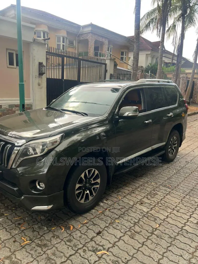 Toyota Land Cruiser Prado 2017 Green