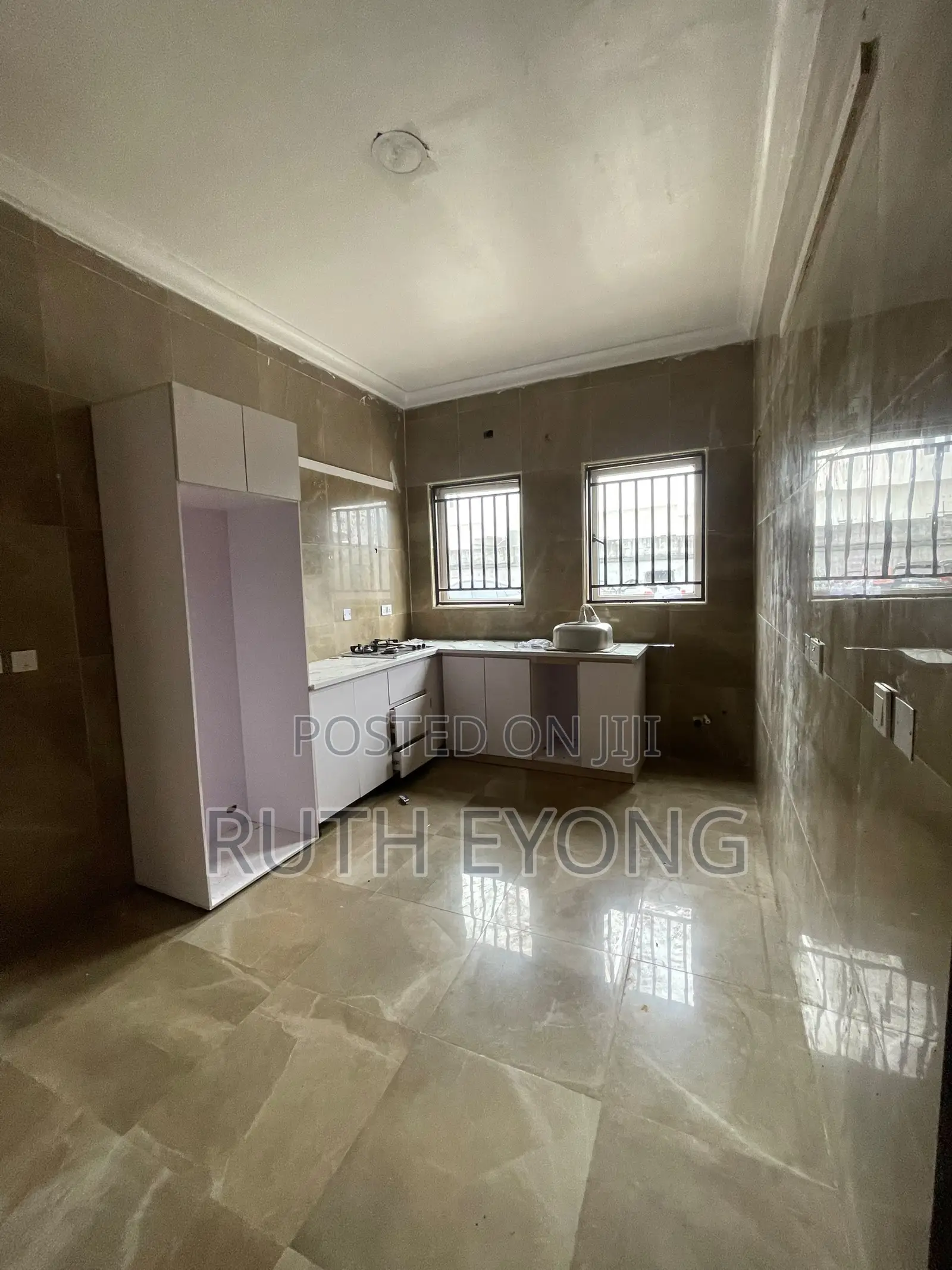 2bdrm Apartment in ๐๐ต๐ฒ๐๐๐๐ฒ๐ ๐๐๐๐ฎ๐๐ฒ, Chevron for rent