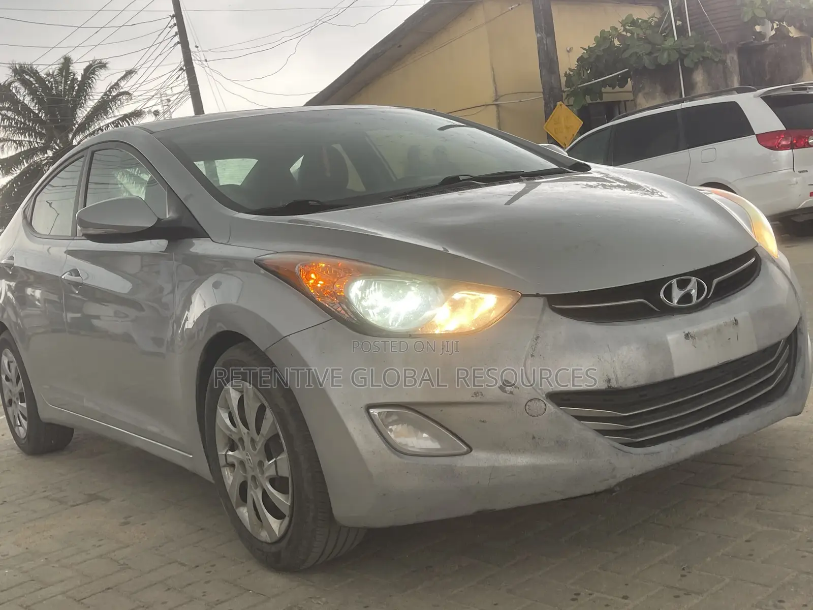 Hyundai Elantra Limited Sedan FWD (1.8L 4cyl 6A) 2013 Silver