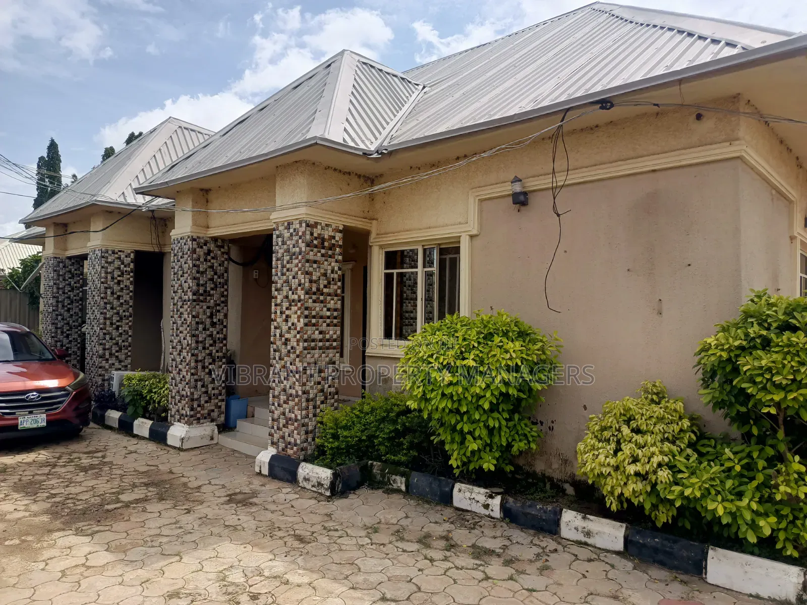 3bdrm Bungalow in High Cost, Kaduna / Kaduna State for sale