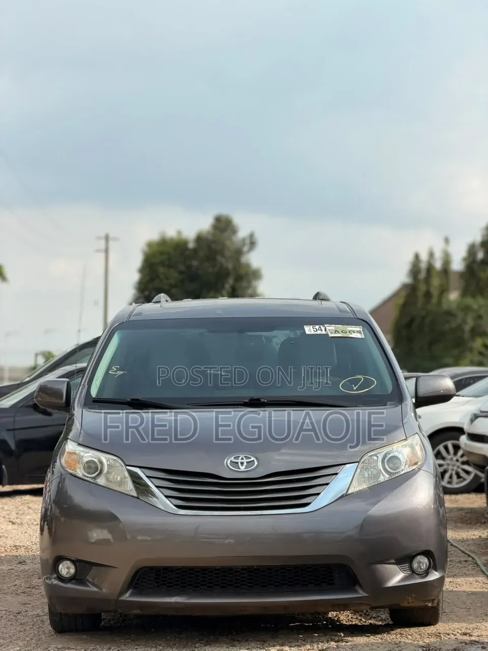 Toyota Sienna XLE 8 Passenger 2011 Gray
