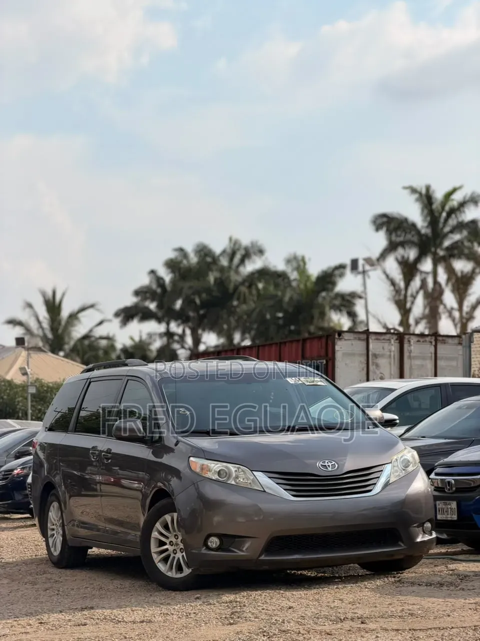 Toyota Sienna XLE 8 Passenger 2011 Gray