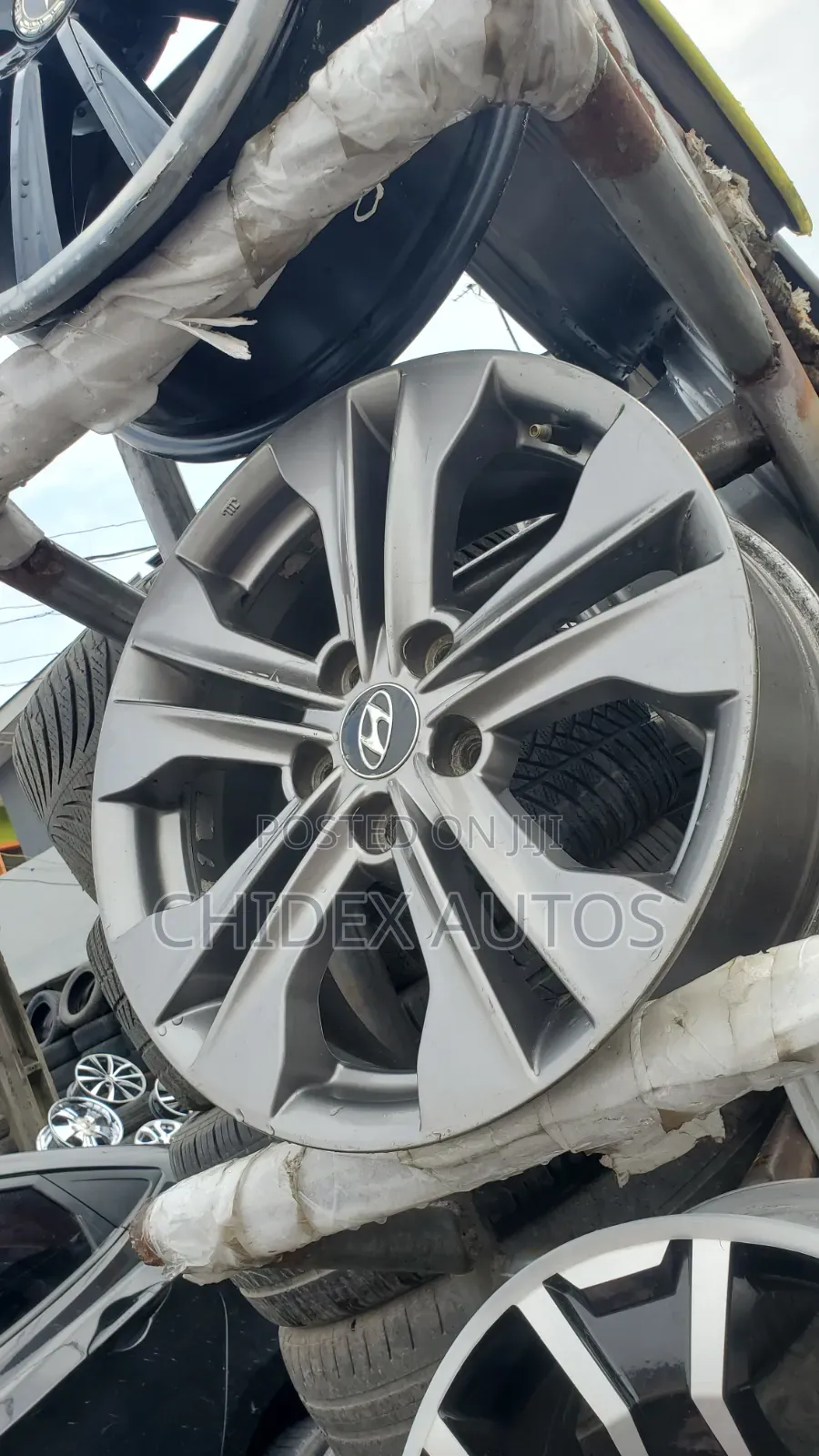 17 RIM FOR Hyundai Santa*