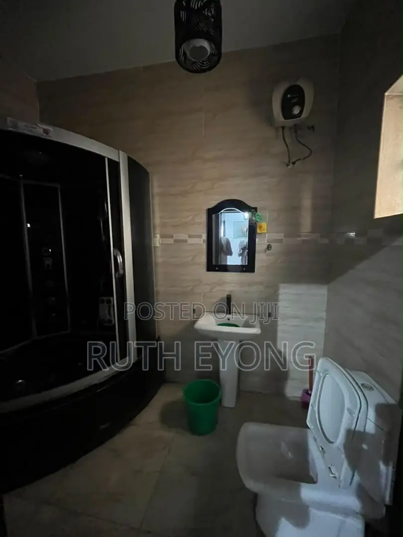 4bdrm Apartment in Chevron for rent