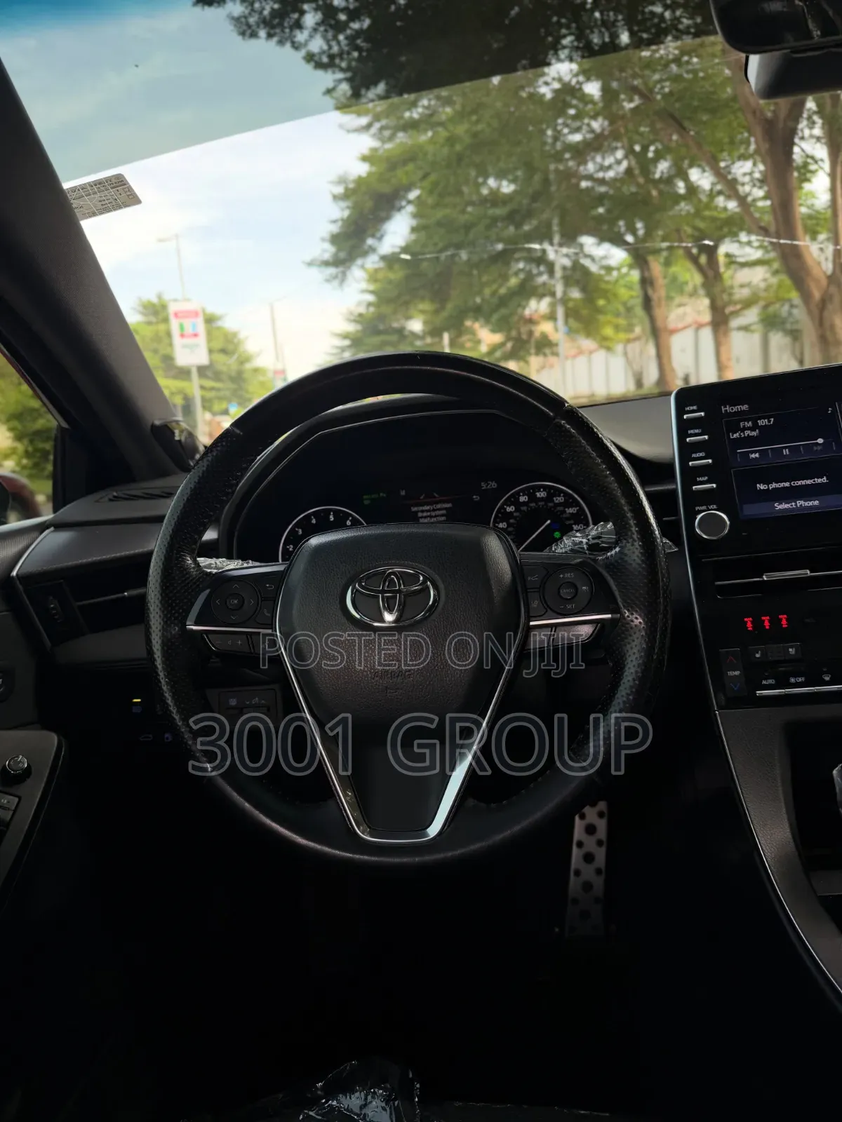 Toyota Avalon 2022 Black