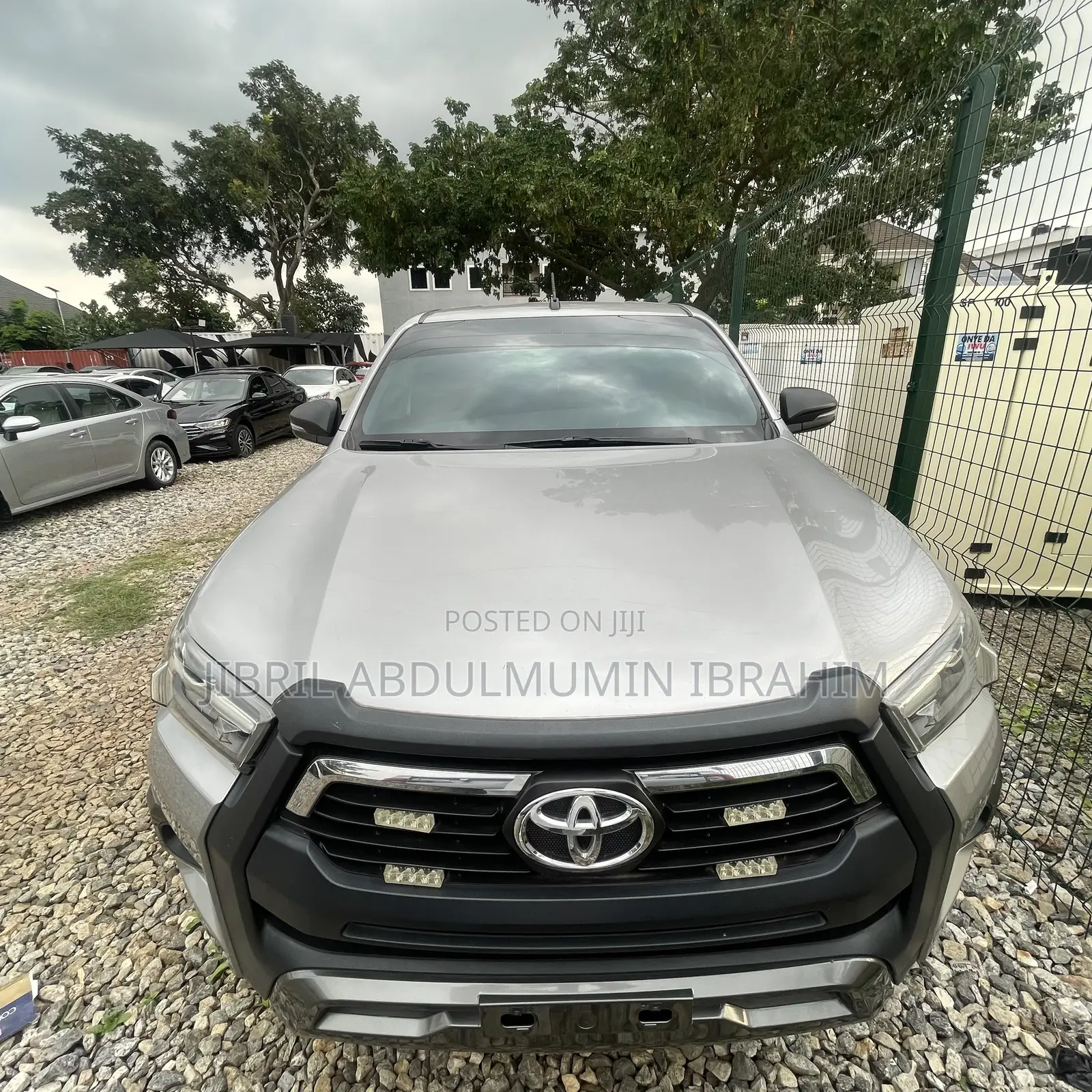 Toyota Hilux 2021 Gray