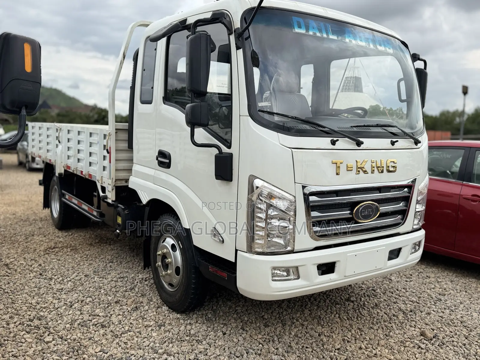 T - King Truck Simi Double Cabin