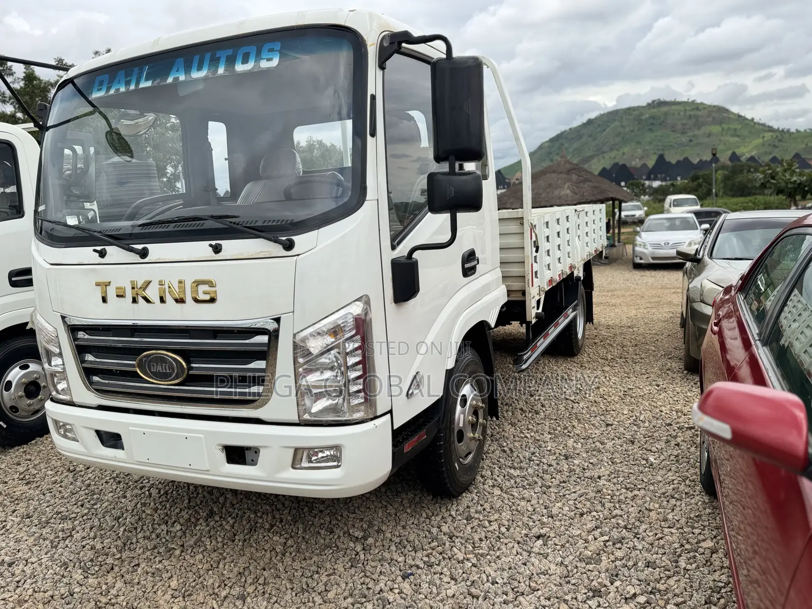 T - King Truck Simi Double Cabin