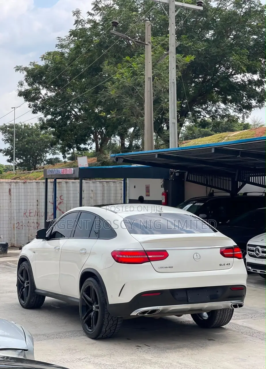 Mercedes-Benz GLE-Class AMG GLE 43 4MATIC 2017 White