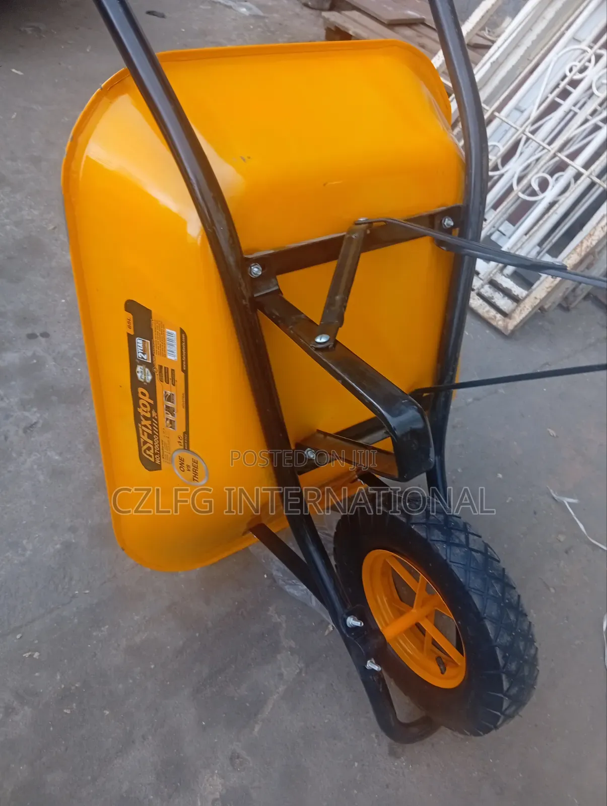 Fixtop Wheelbarrow