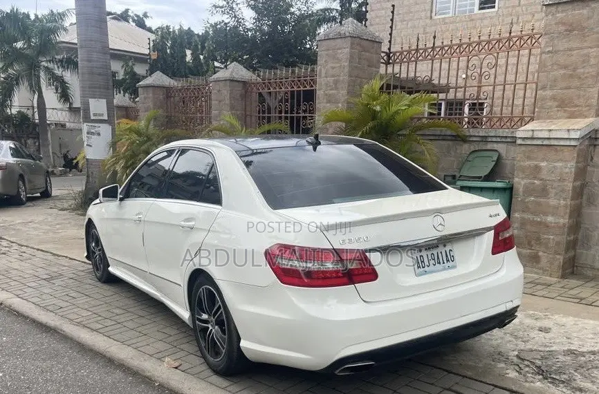 Mercedes-Benz E350 2011 White