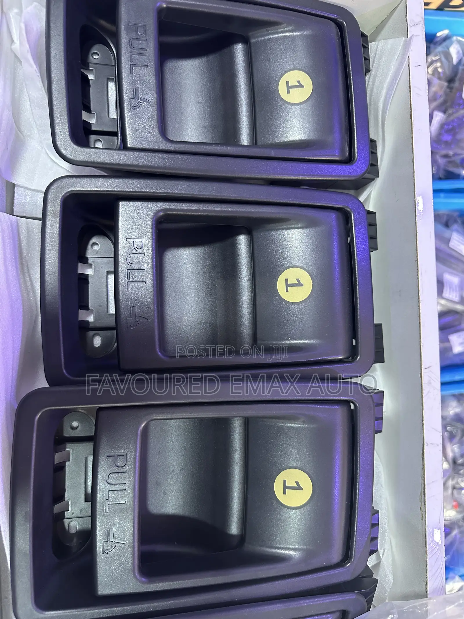 Sienna 2011 - 2020 Seat Opener 1pcs