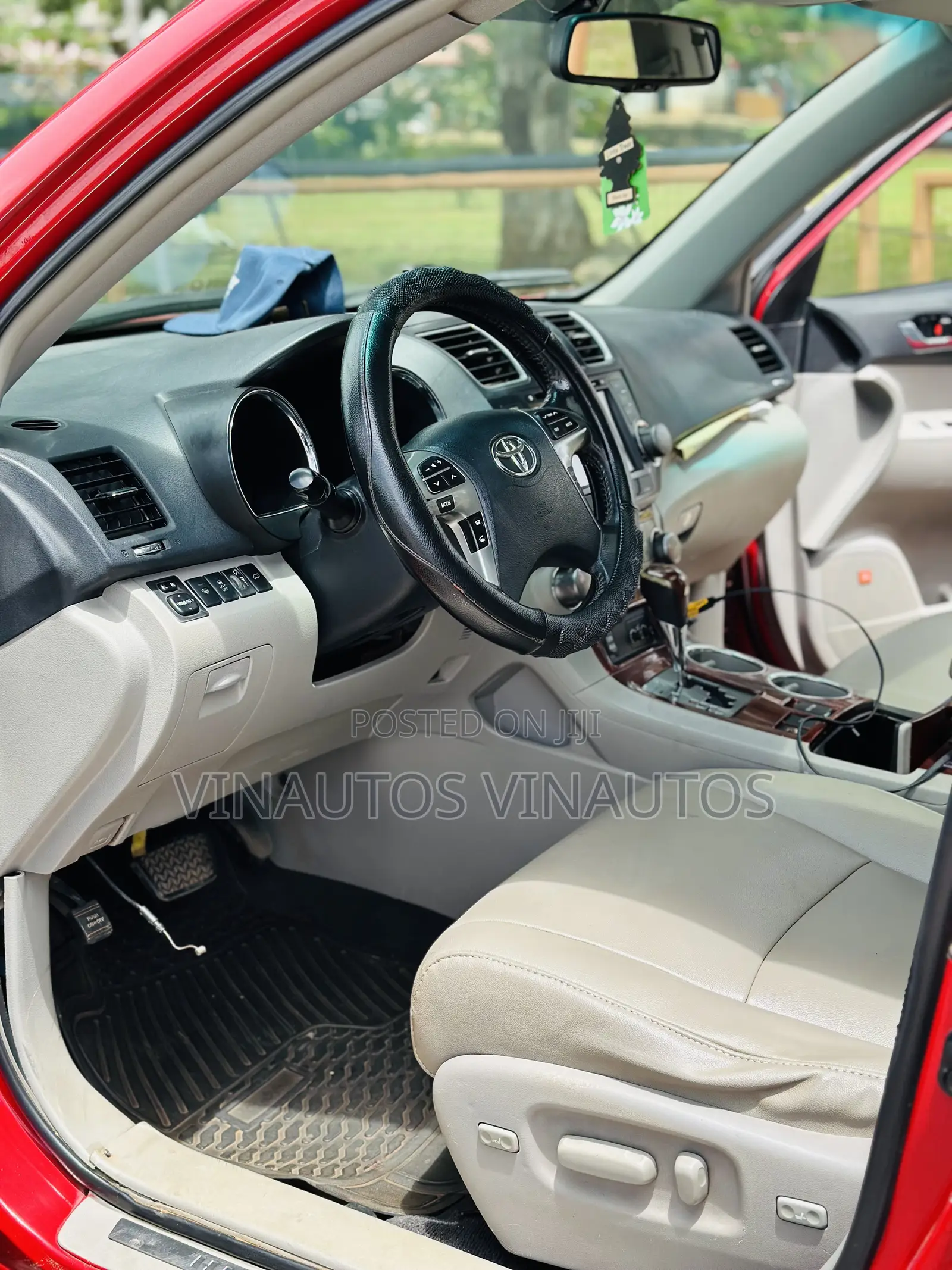 Toyota Highlander 2011 Red
