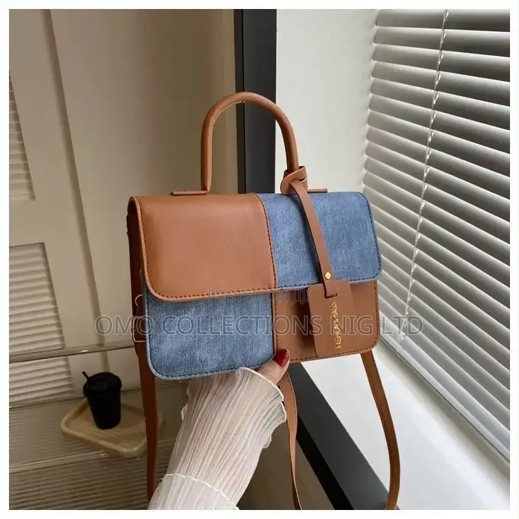 Fashion Ladies Flap Bag With Adjustable Shoulder Strap