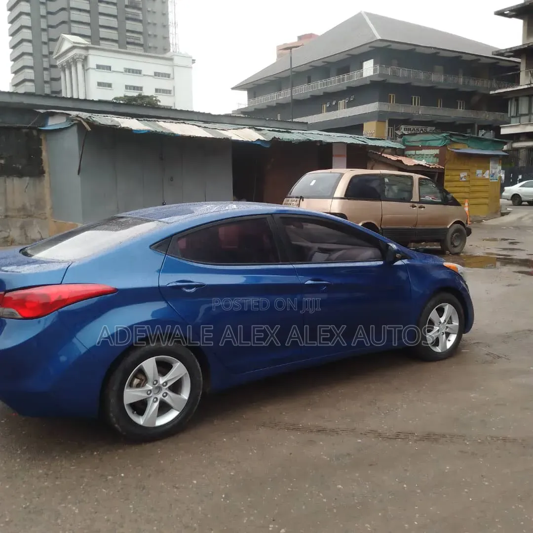 Hyundai Elantra 2013 Blue
