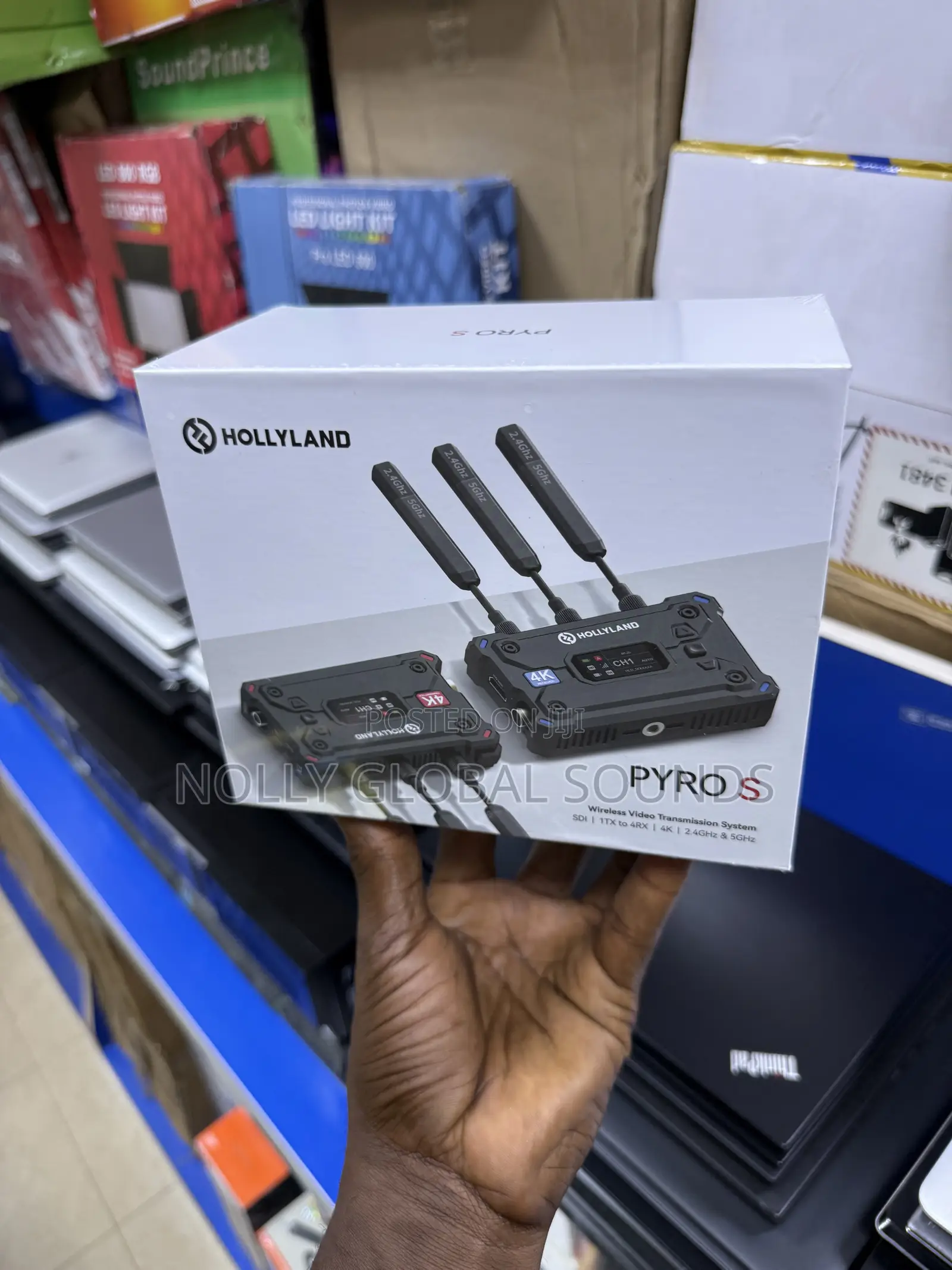 Hollyland Pyro S Wireless Video Transmitter and Receiver HDMI SDI