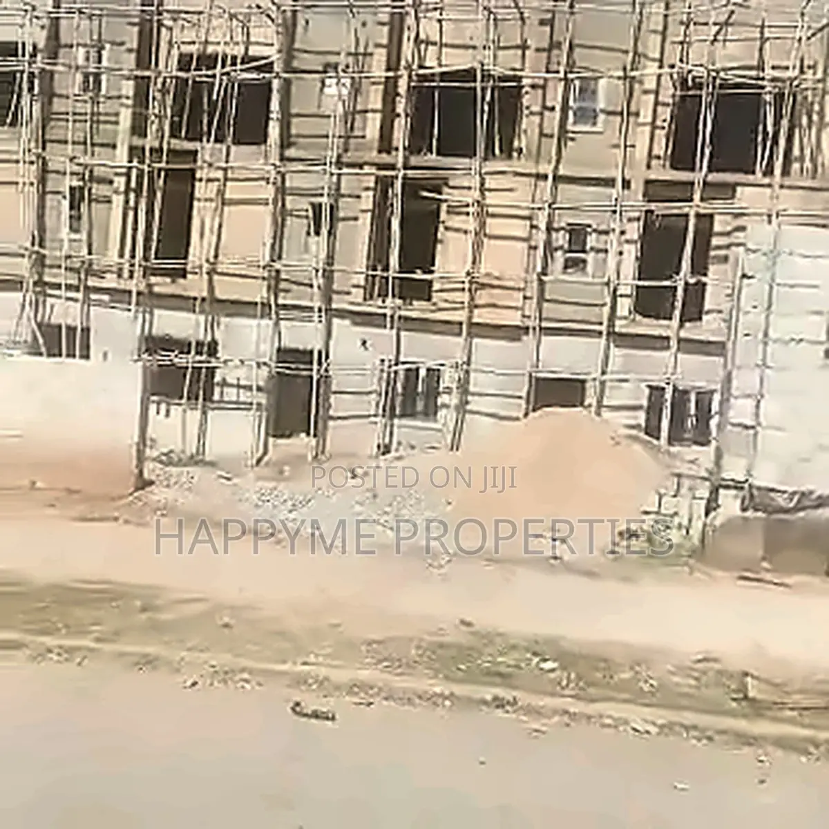 4bdrm Duplex in Guzape District for Sale