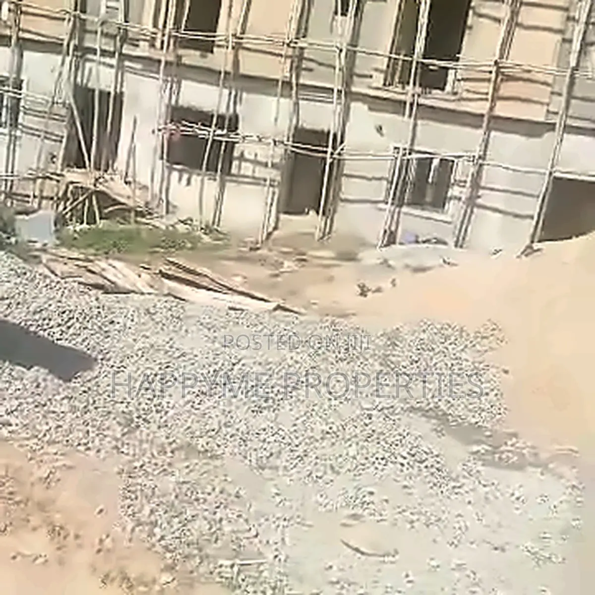 4bdrm Duplex in Guzape District for Sale