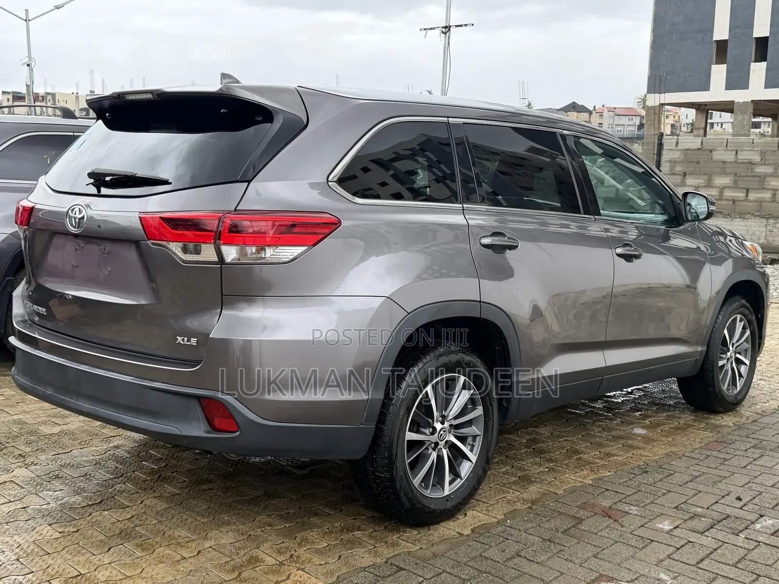 Toyota Highlander XLE 2019 Gray