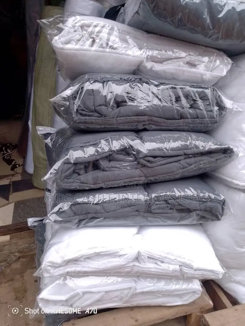 Bedding Materials | Duvet and Bed Spread