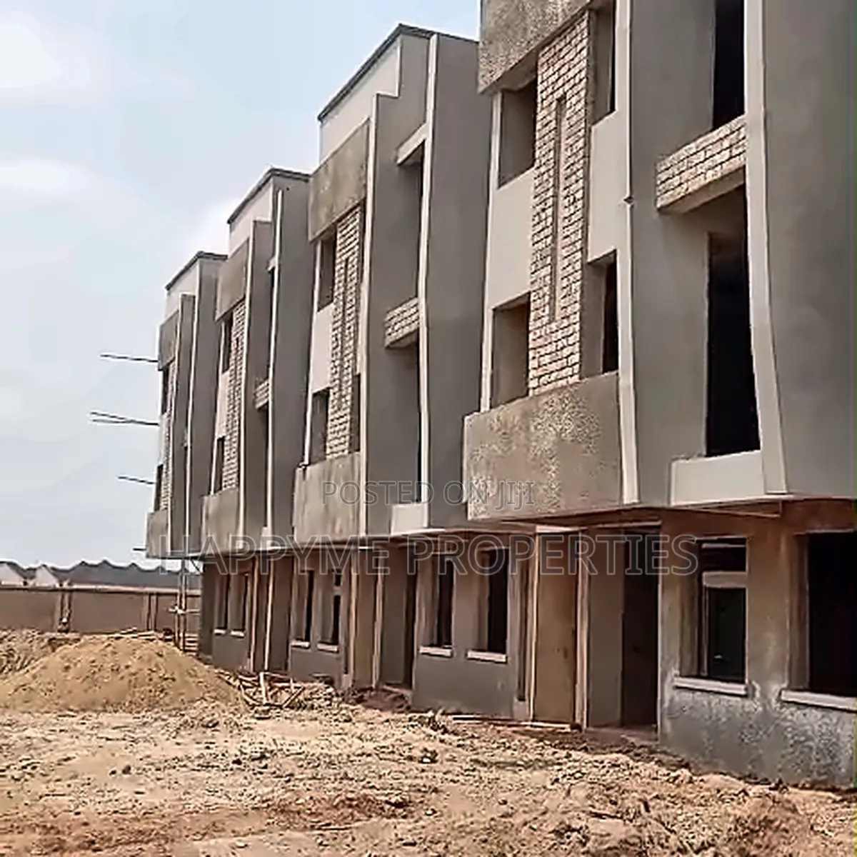 4bdrm Duplex in Guzape District for Sale