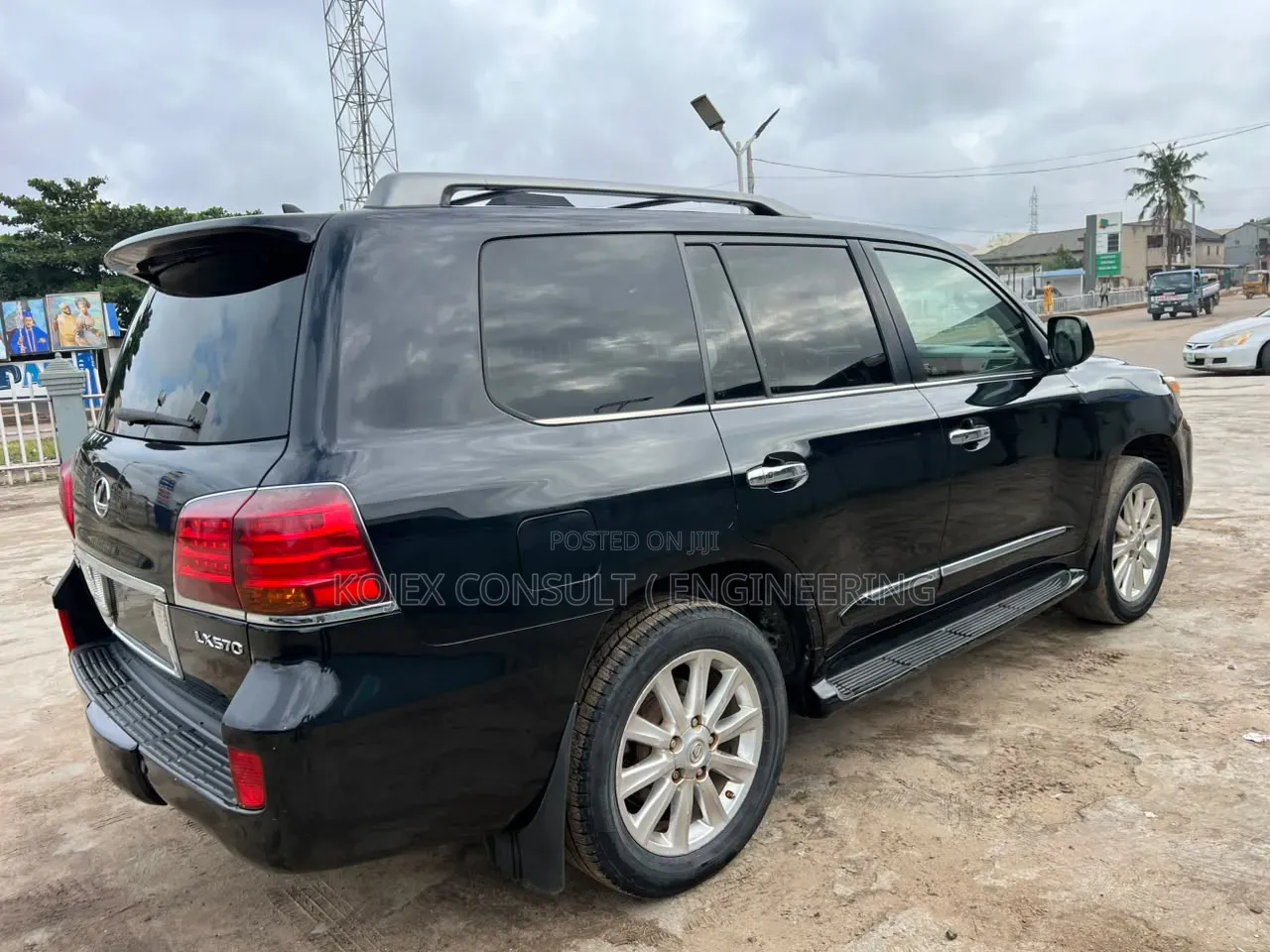 Lexus LX 570 2010 Black