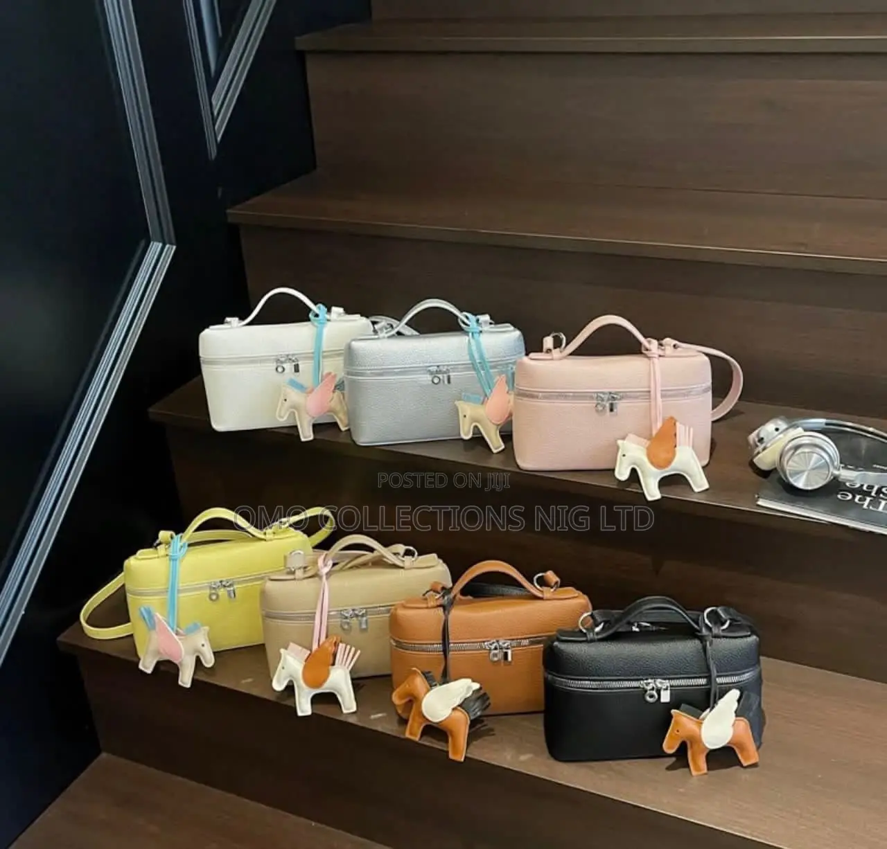 Luxurious Designer Ladies’ Handbag – Stylish and Fashionable
