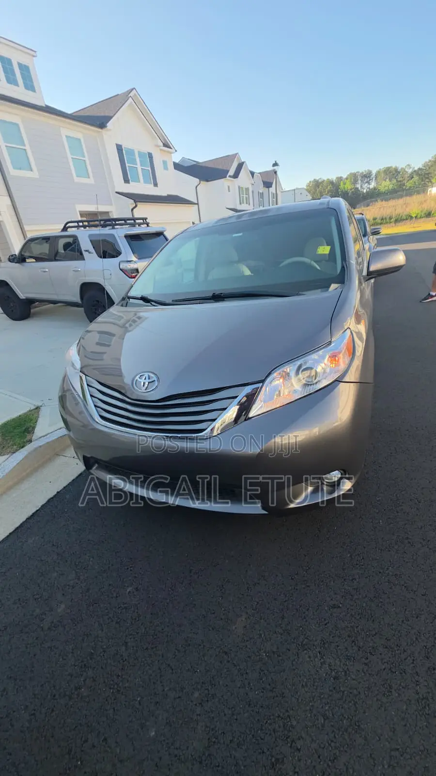 Toyota Sienna XLE 8 Passenger 2011 Gray