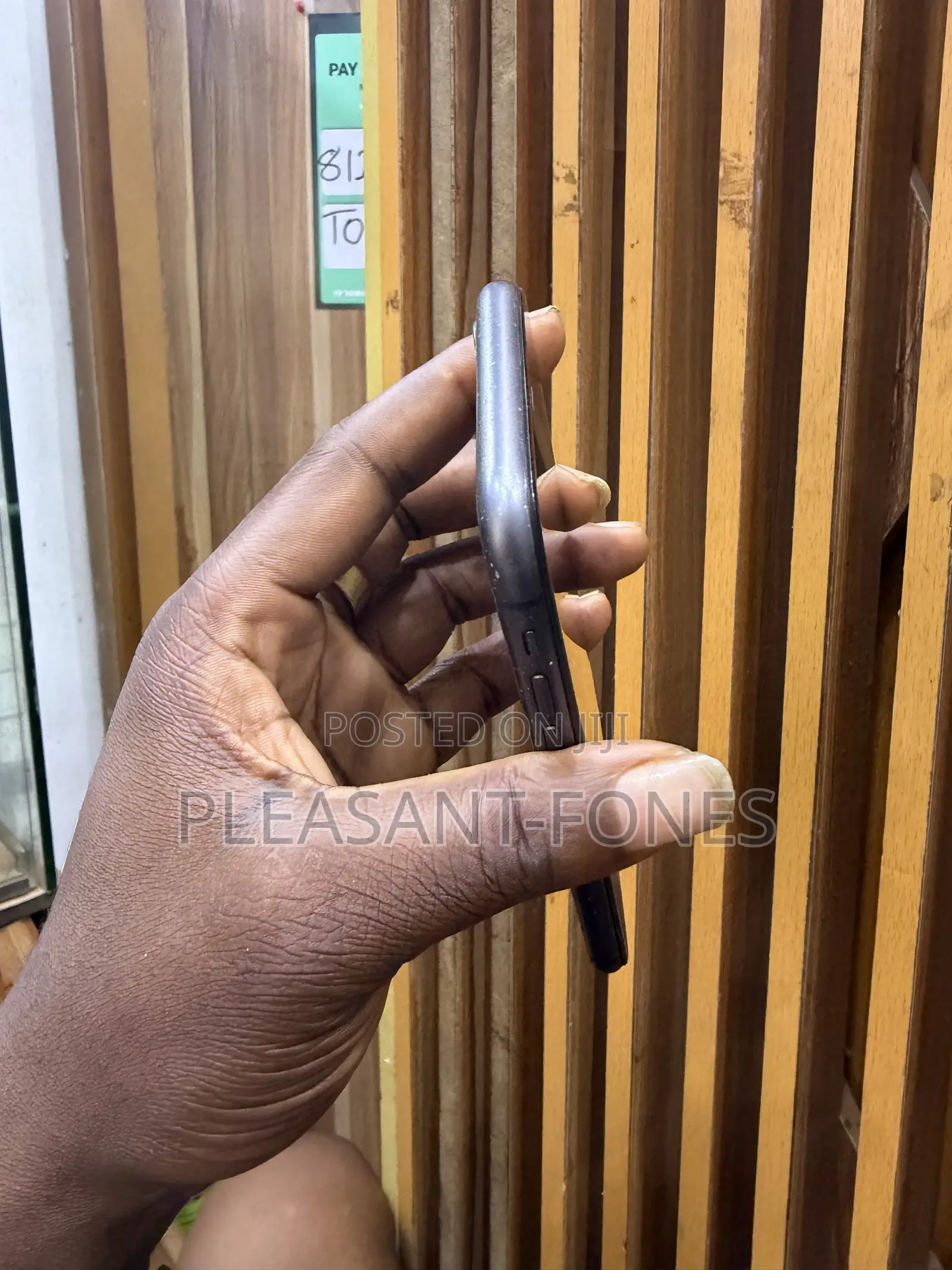 Apple iPhone 11 64 GB Black