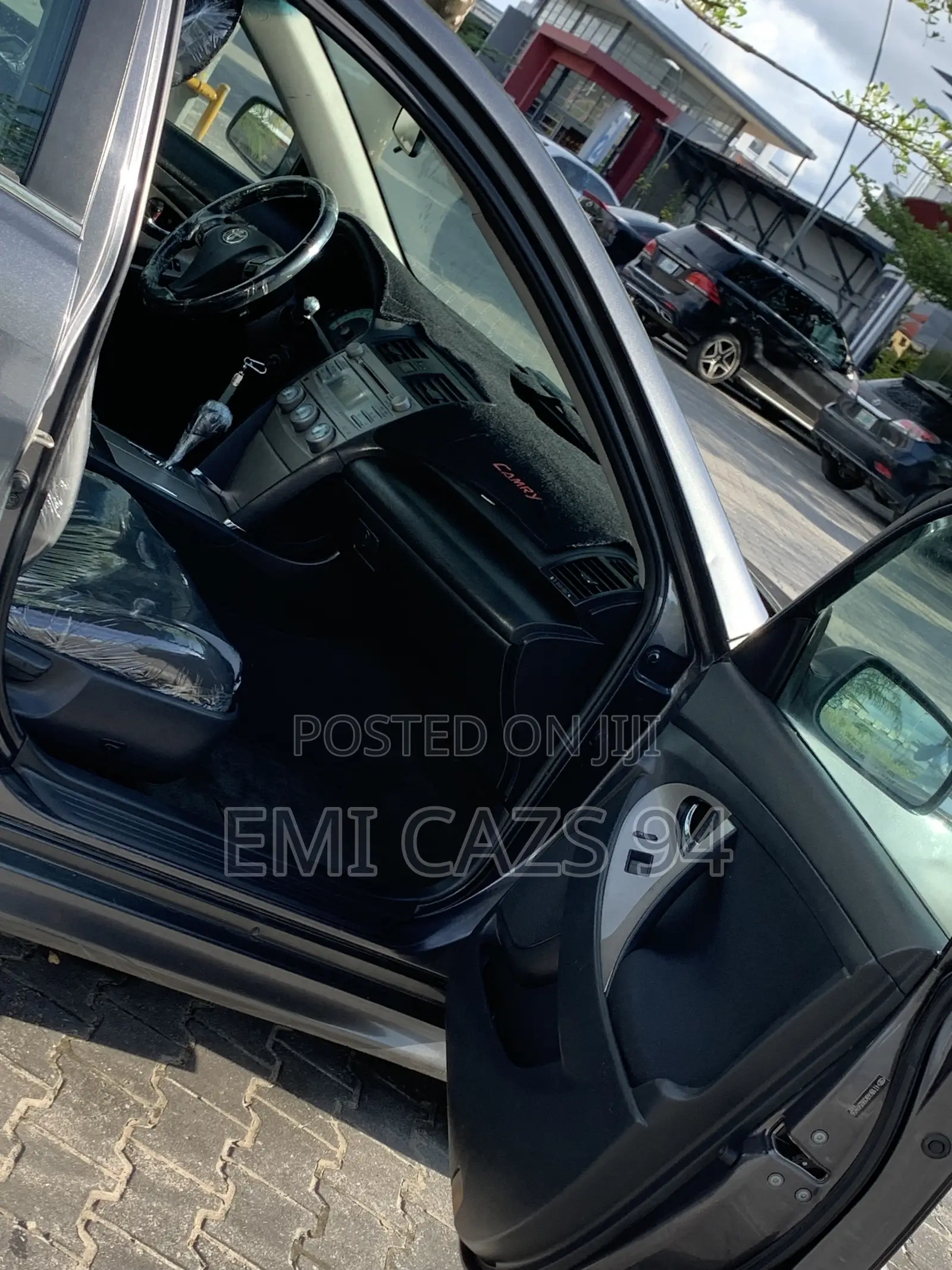 Toyota Camry SE V6 4dr Sedan (3.5L 6cyl 6AM) 2008 Gray