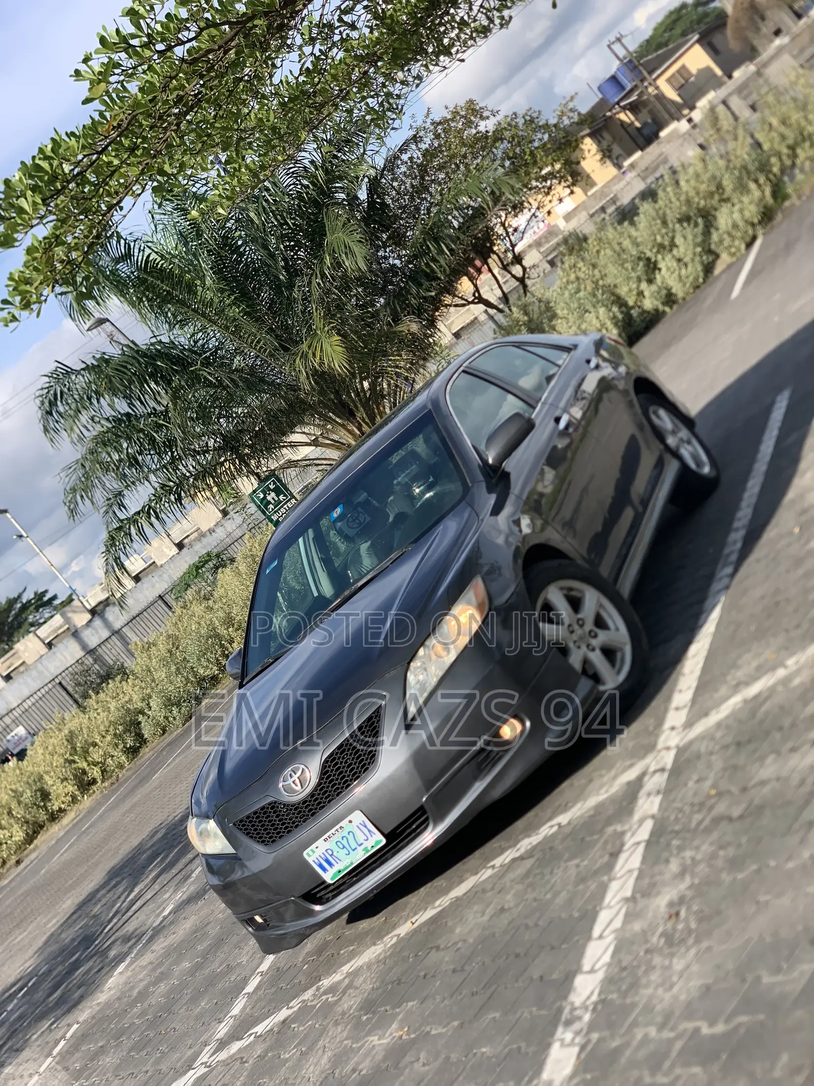 Toyota Camry SE V6 4dr Sedan (3.5L 6cyl 6AM) 2008 Gray