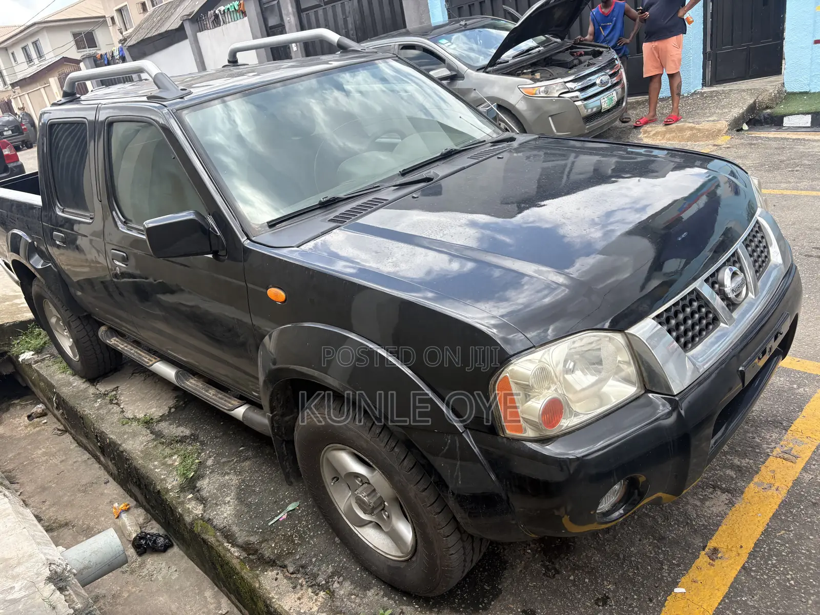 Nissan Frontier Crew Cab LE 4x4 2009 Black