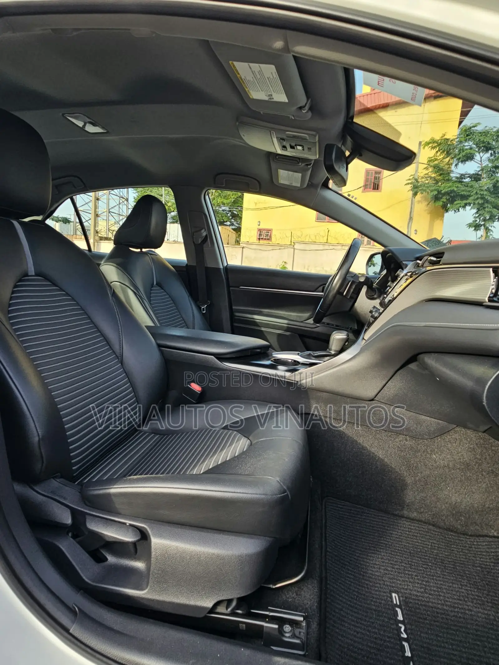 Toyota Camry 2019 White