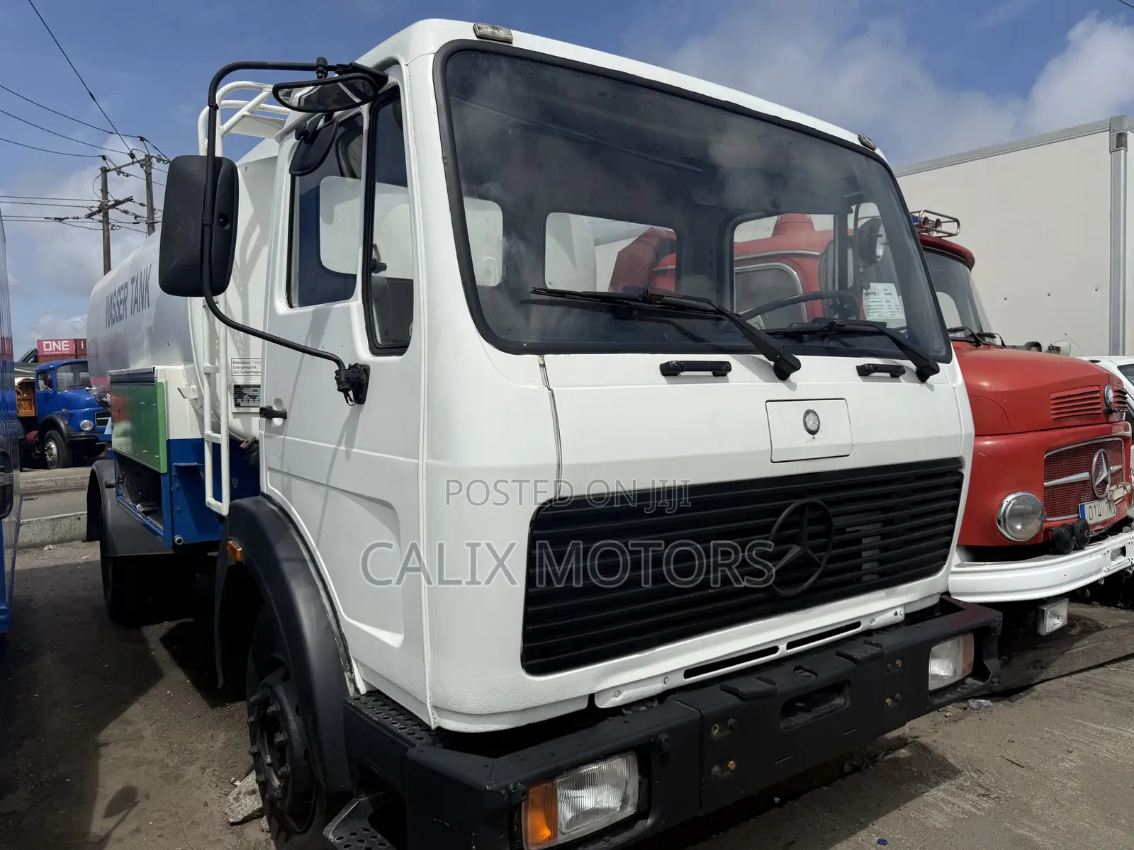 Foreign Used Mercedes Benz Water Tanker Truck.