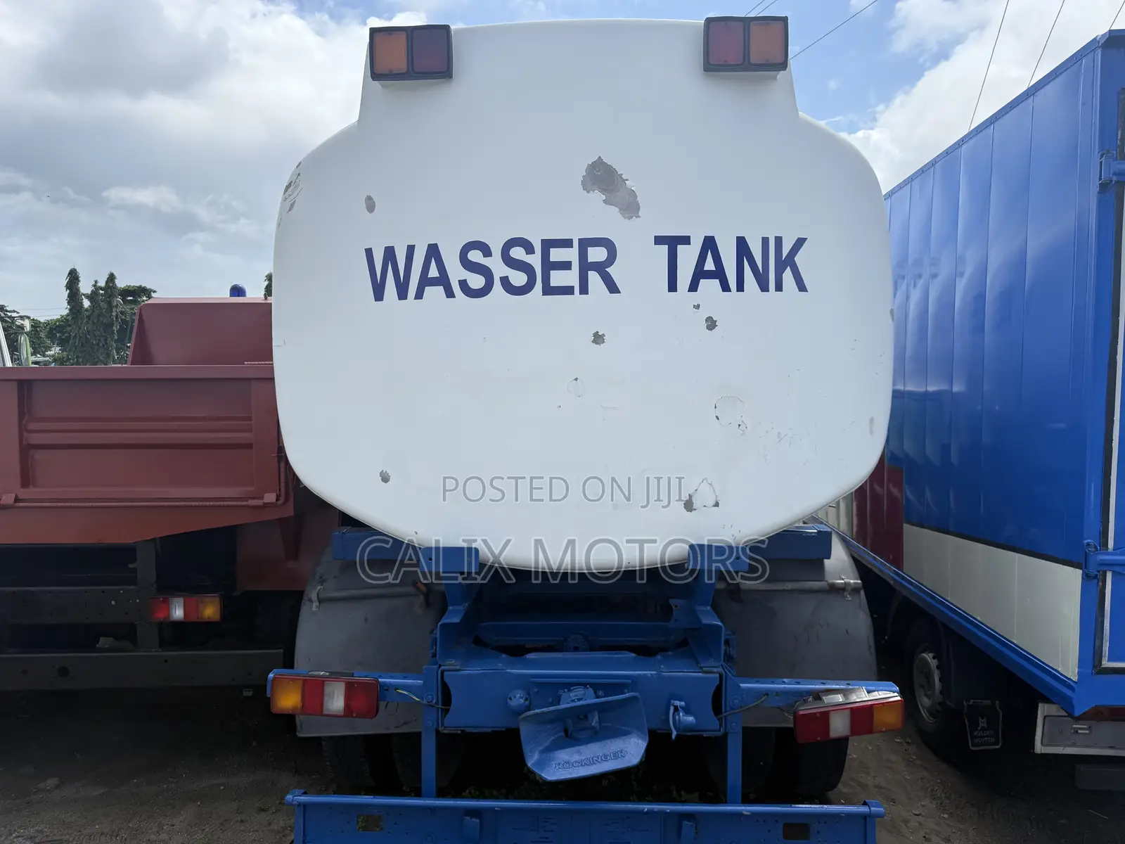 Foreign Used Mercedes Benz Water Tanker Truck.