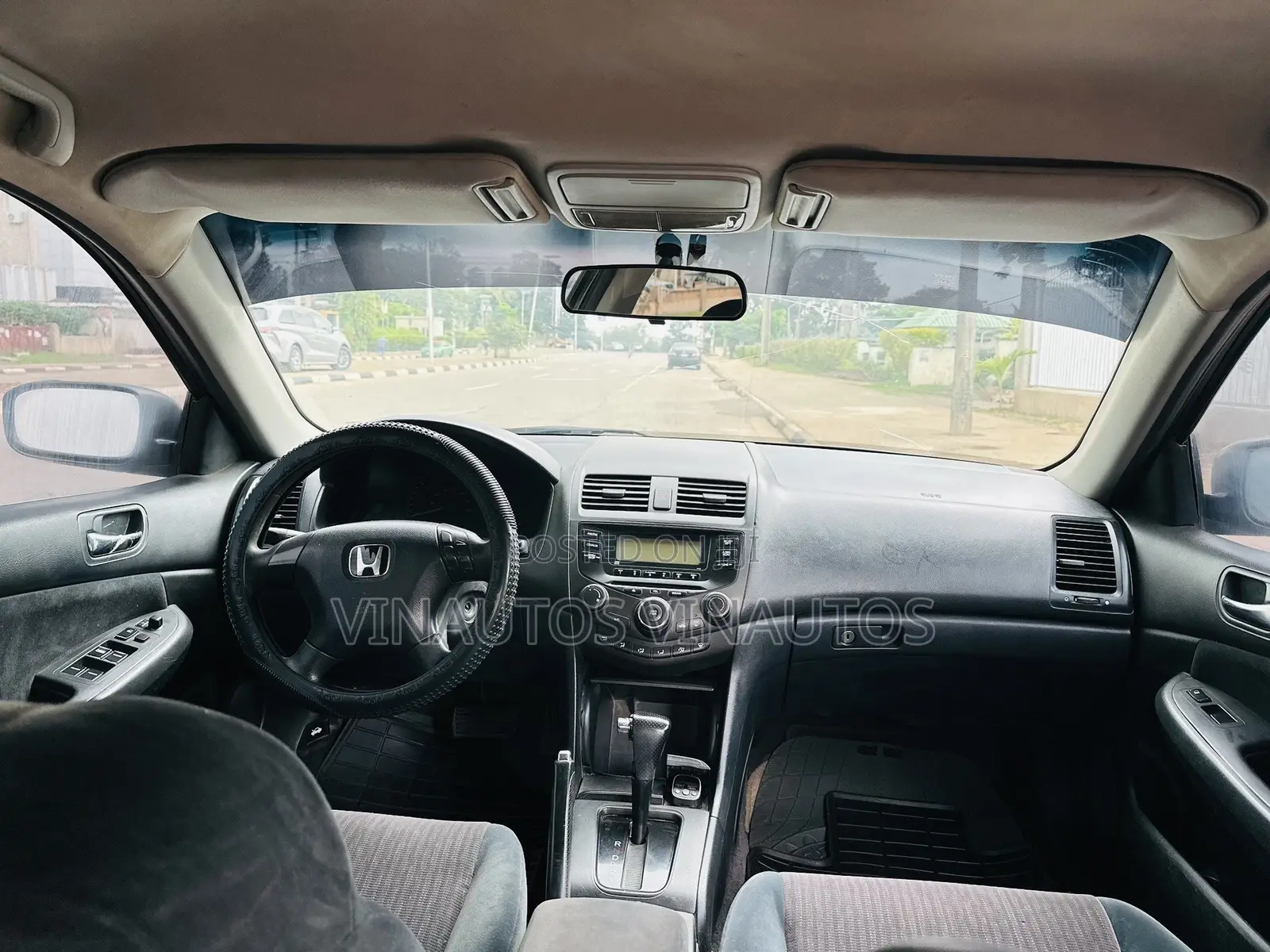 Honda Accord 2005 Silver