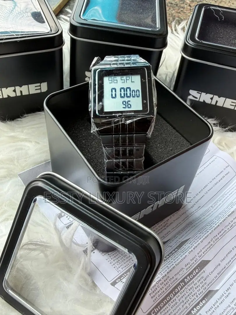 High Quality Luxury SKMEI Wristwatch