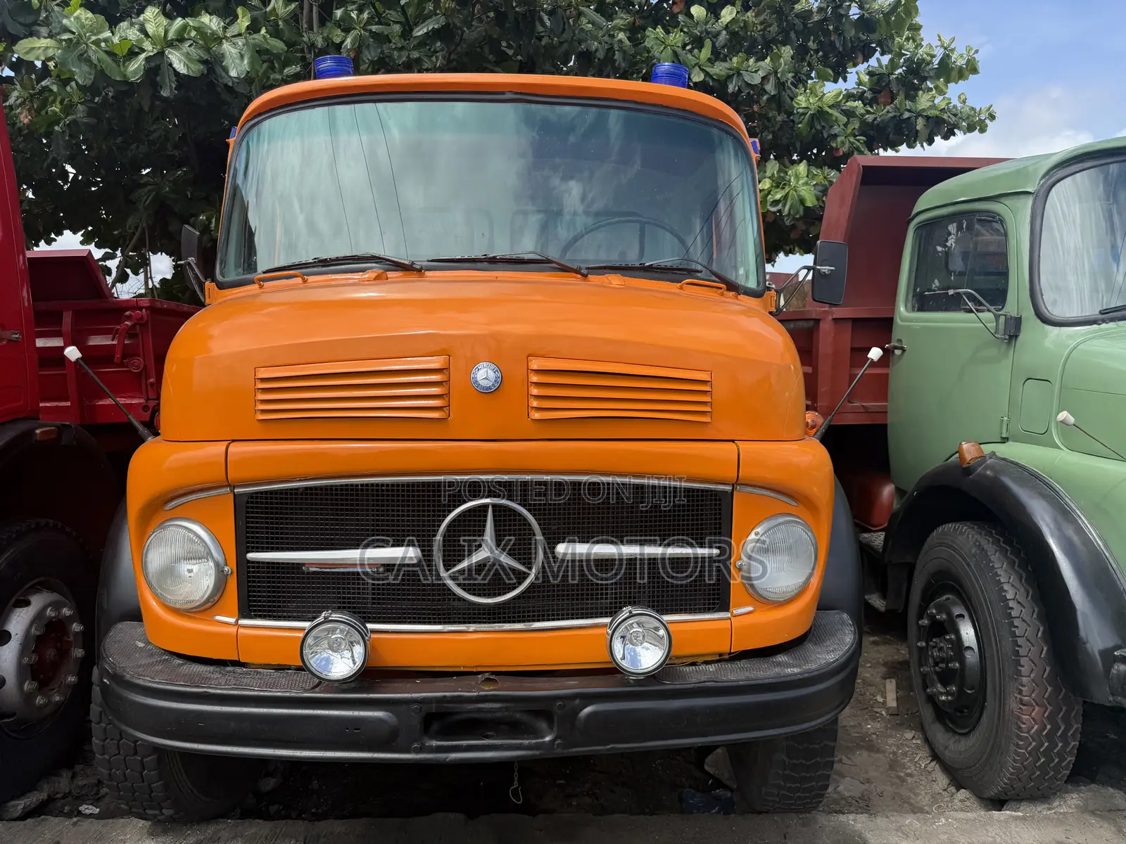 Foreign Used Mercedes Benz 911 Tipper Truck 2006