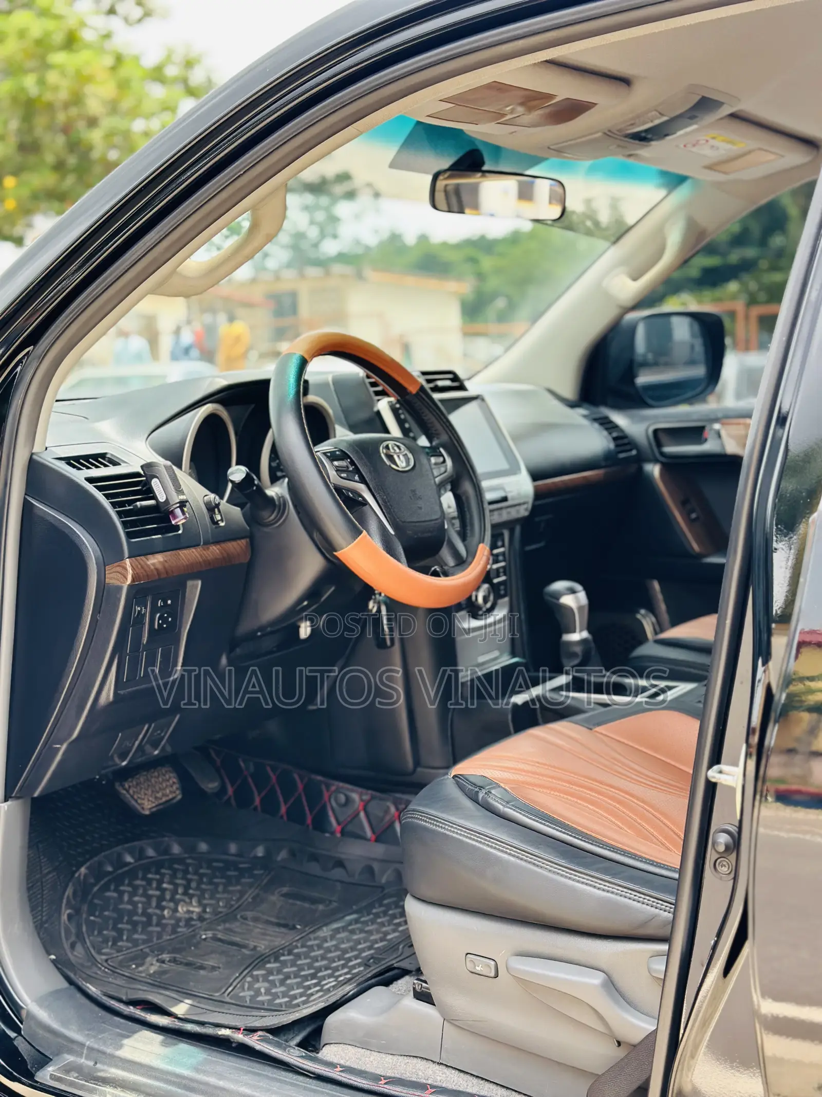 Toyota Land Cruiser Prado 2016 Black