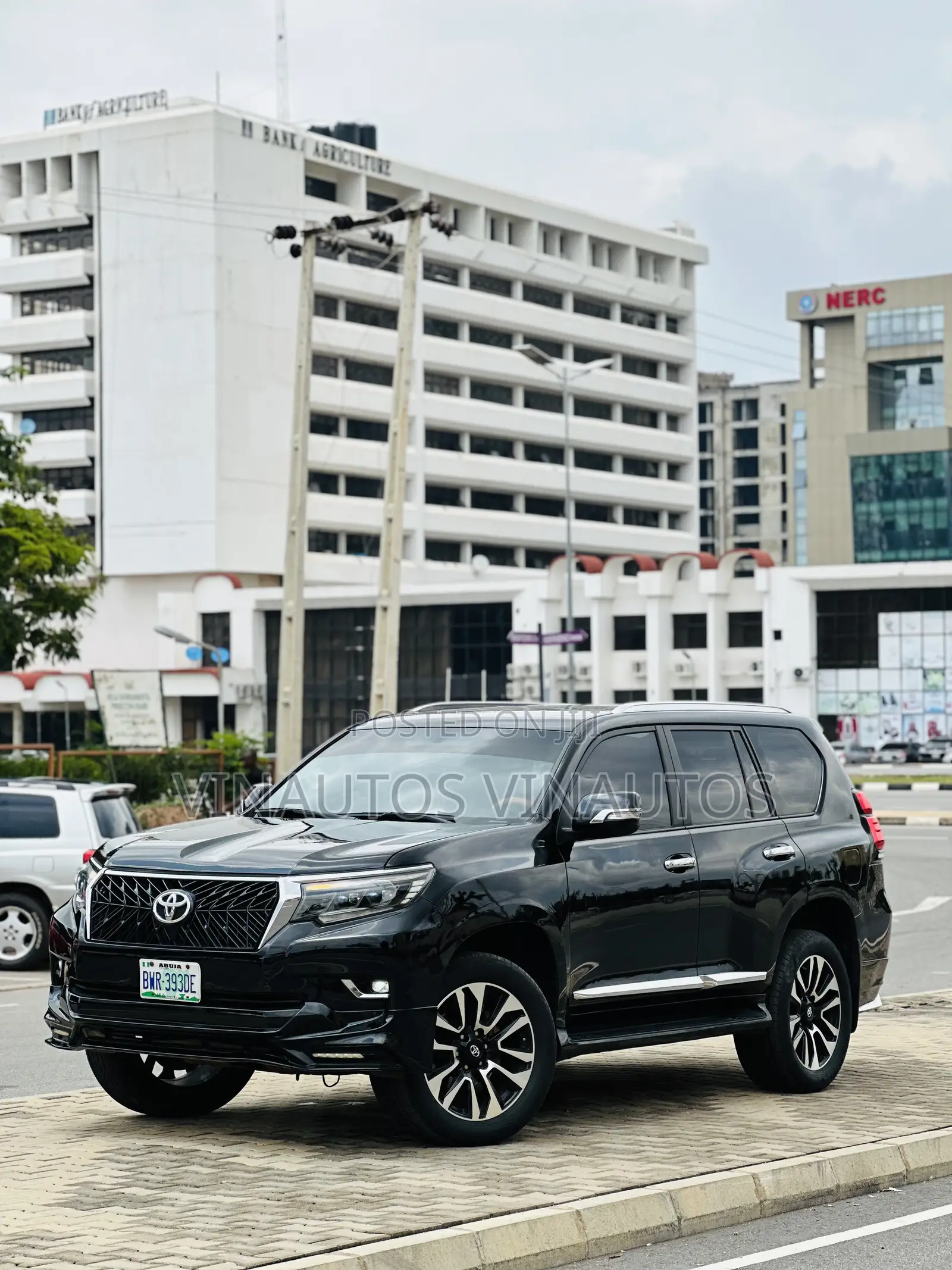 Toyota Land Cruiser Prado 2016 Black