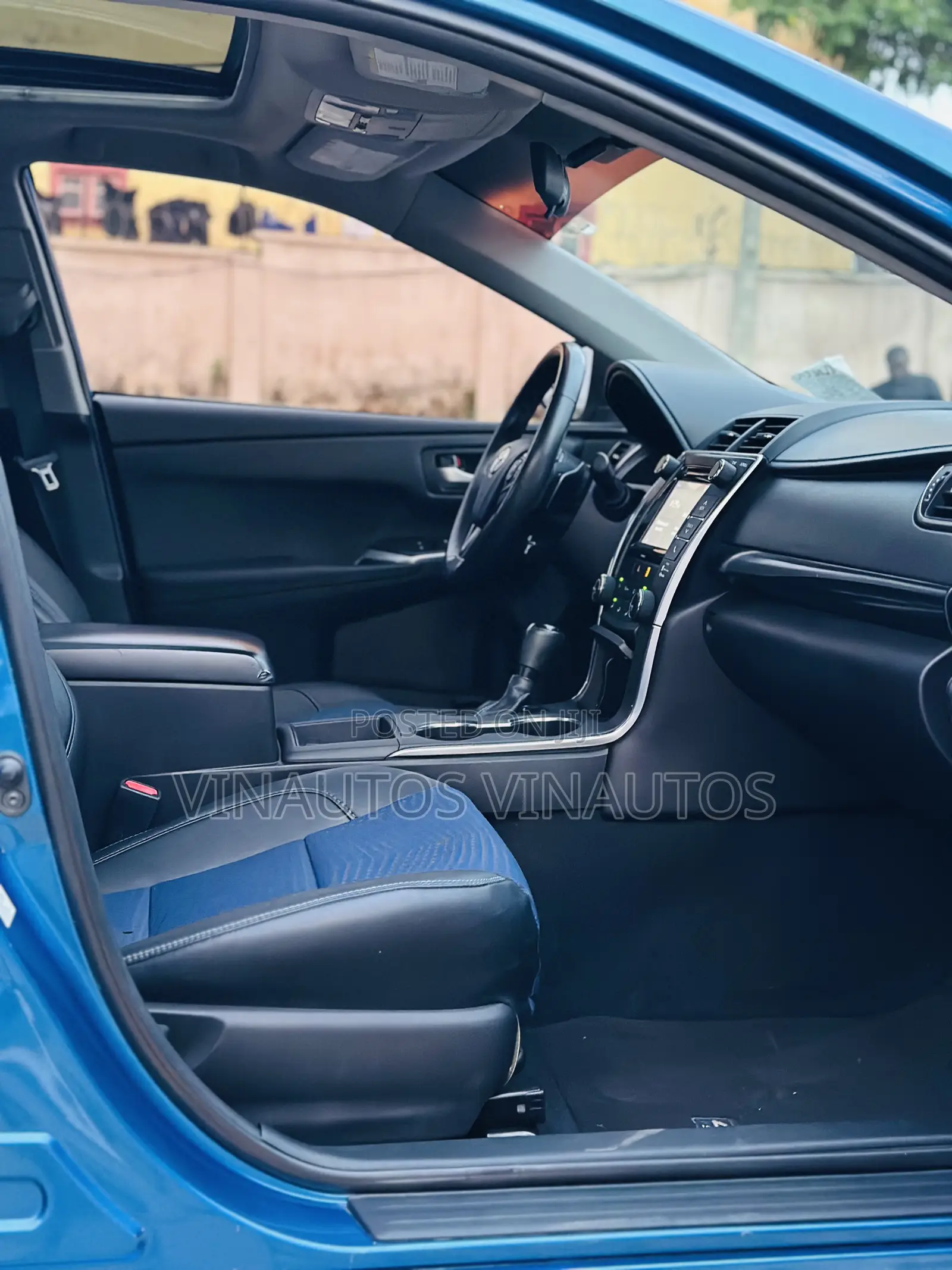 Toyota Camry 2016 Blue