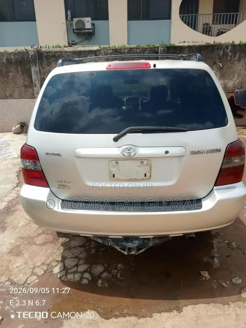 Toyota Highlander 2005 Silver