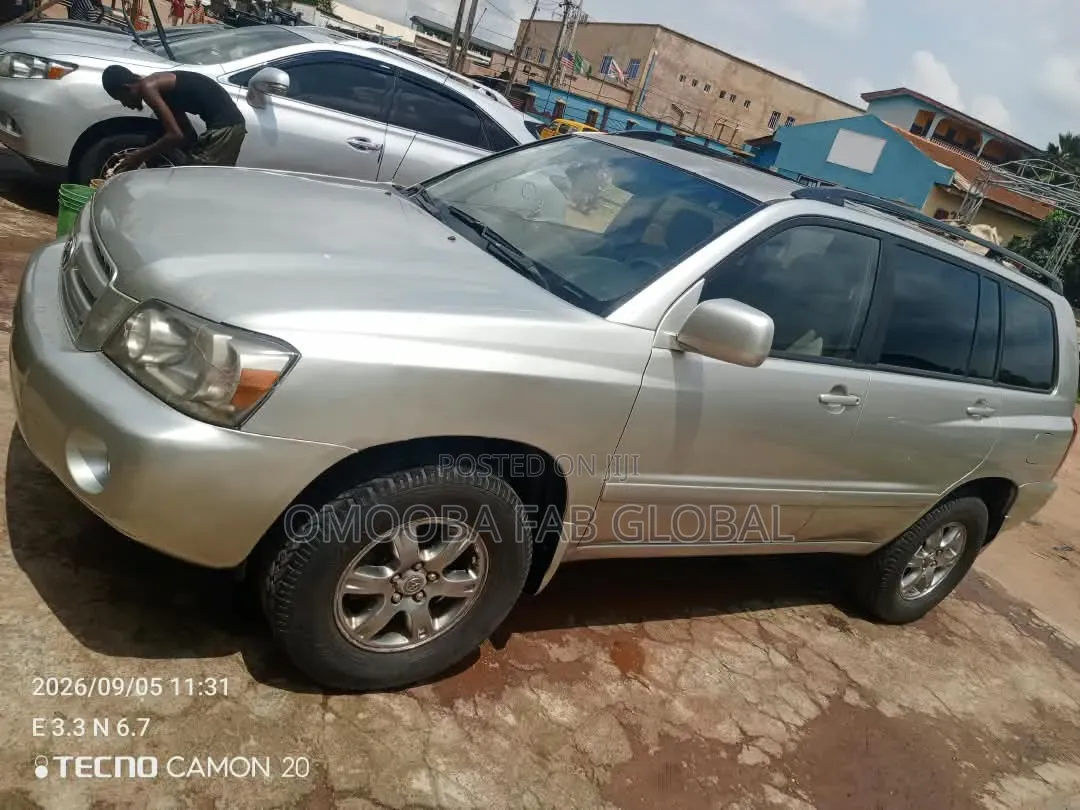 Toyota Highlander 2005 Silver