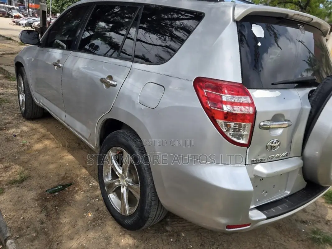 Toyota RAV4 2.5 4x4 2010 Silver