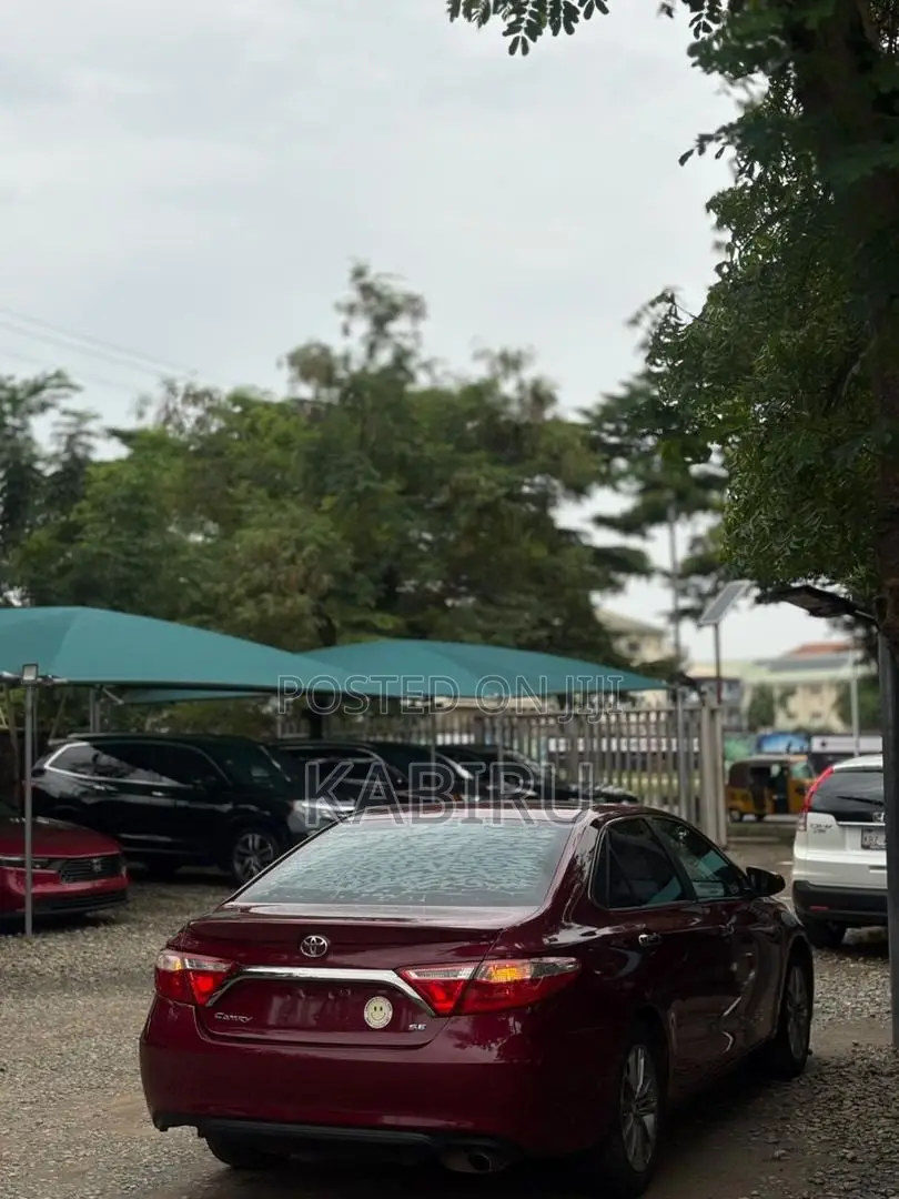 Toyota Camry 2016 Burgundy