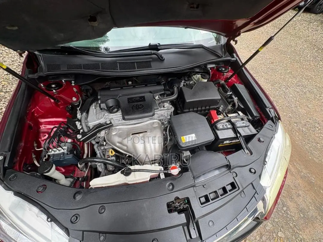 Toyota Camry 2016 Burgundy