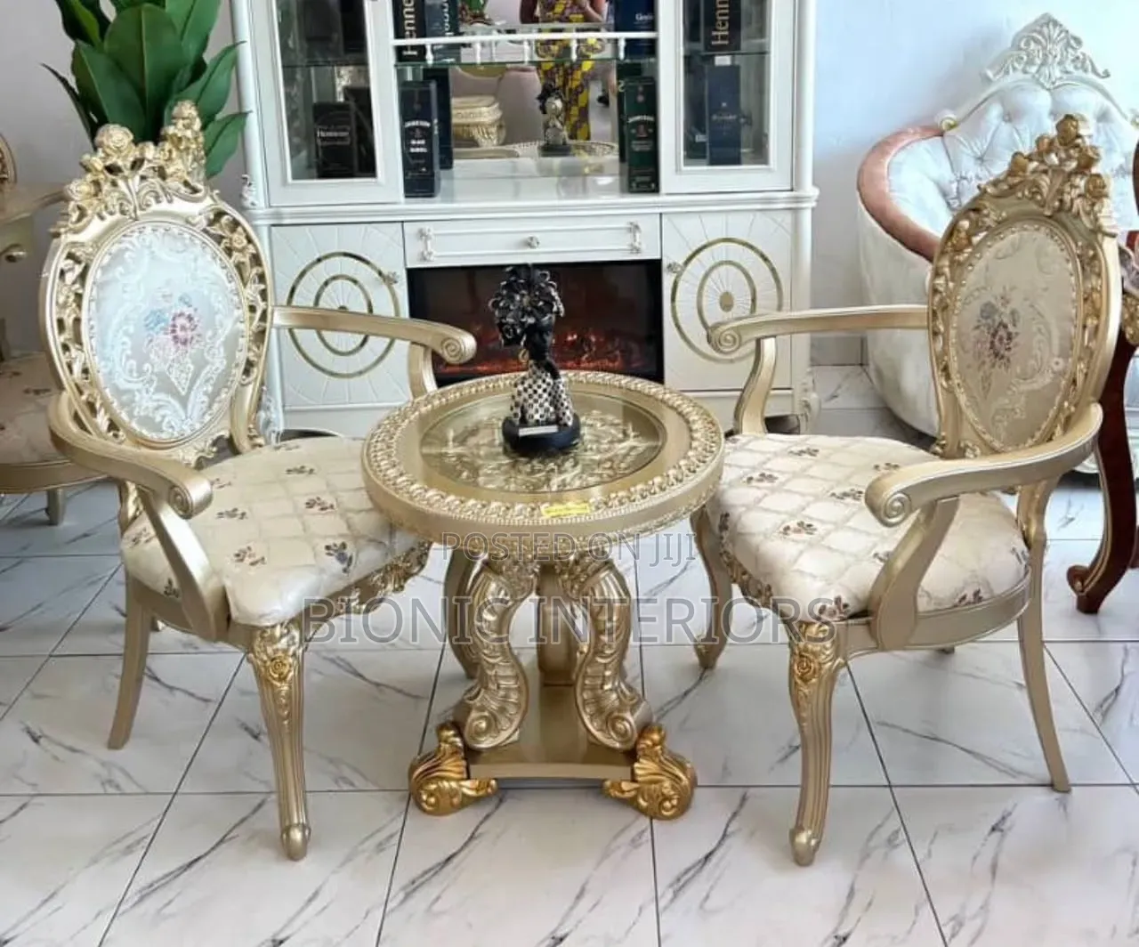 Royal Me and You Chair